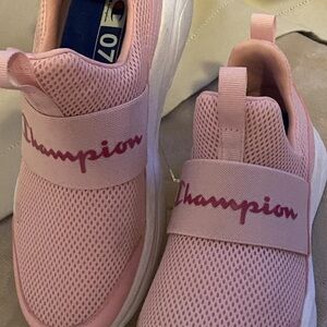 Champion Women's Pink Legend Lo Arch Sneakers Mesh Size 7